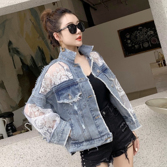 Womens Denim Lace Inset Raw Edge Boho Beautiful Jacket sz medium - Picture 1 of 9